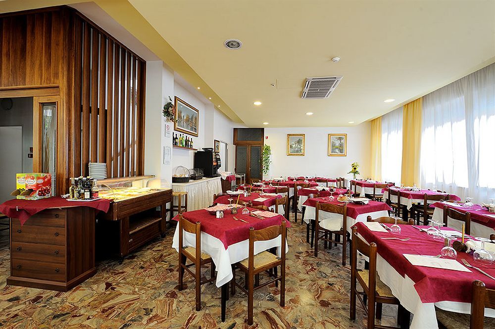 Hotel Samoa Rímini